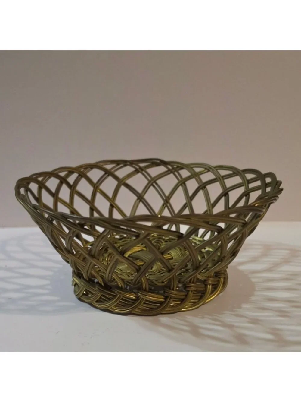 Vtg Woven Brass Wire Basket Small Lattice Trinket Bowl Catchall Boho 3x6 MCM